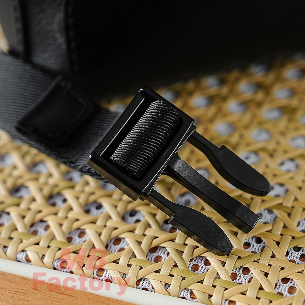 a貨包包 LV VOYAGER小號郵差包 M40511 MB厰 實拍細節扣子