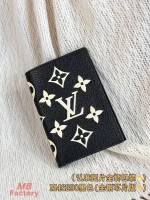 原单高仿 LV 黑色 壓花 卡片 對摺護照夾 M46290 實拍照片背面