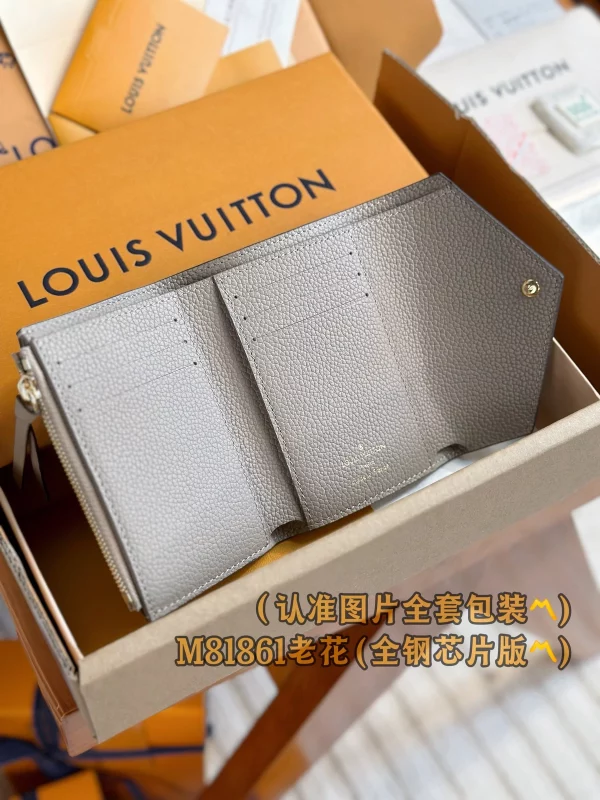 超級高仿 LV Victorine 黑色 壓花 短款 三折扣子 零錢包 M81861 實拍照片三折