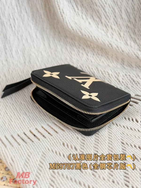 超級高仿 LV ZIPPY 黑色 壓花 短款拉鏈 零錢包 M69787 實拍照片容量
