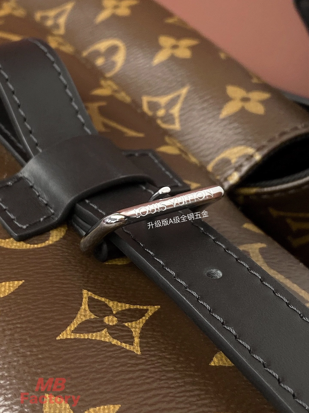 高仿奢侈品 LV Christopher MM 老花 印花 中號雙肩 後背包 M43735 實拍細節全鋼五金扣子