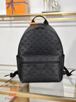 高仿奢侈品 LV Discovery 黑色 壓花 雙肩 後背包 M46553 實拍照片正面