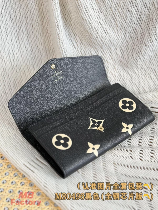 高仿精品 LV Sarah 黑色 壓花 扣子長款錢包 M80496 實拍照片容量