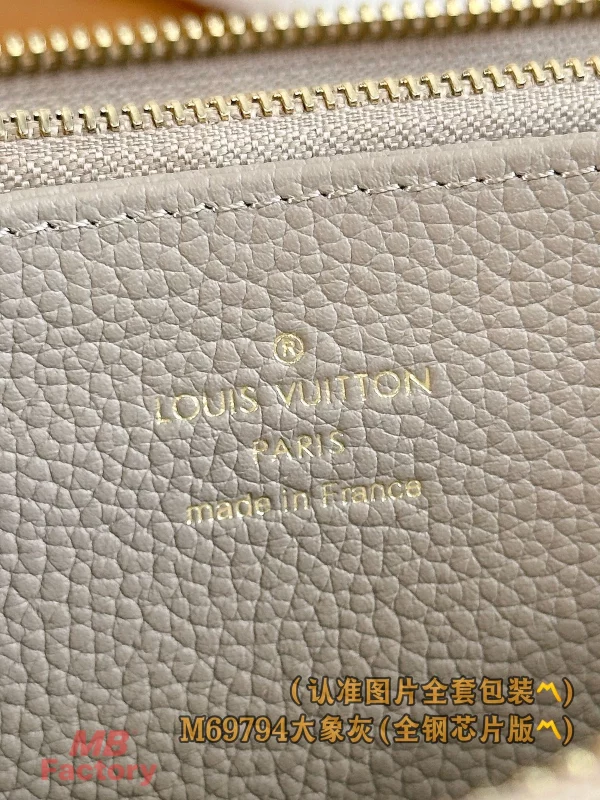 高仿精品 LV 大象灰色 壓花 拉鏈錢包 M69794 實拍照片LOGO
