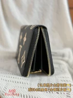 高仿精品 LV 黑色 壓花 拉鏈錢包 M80481 實拍照片側面